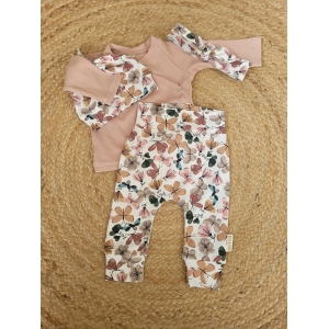 Newbornset nude roze overslagtruitje ribstof met broekje + mutsje + haarbandje flowers&butterflies