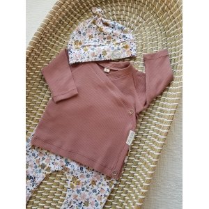 Newbornset overslagtruitje klei roze met broekje en mutsje painted flowers